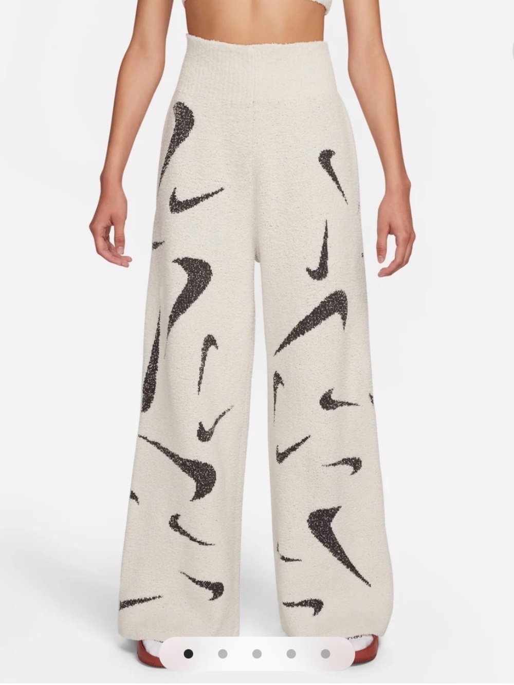 Women’s Nike Phoenix Wide-Leg Cozy Knit Pants